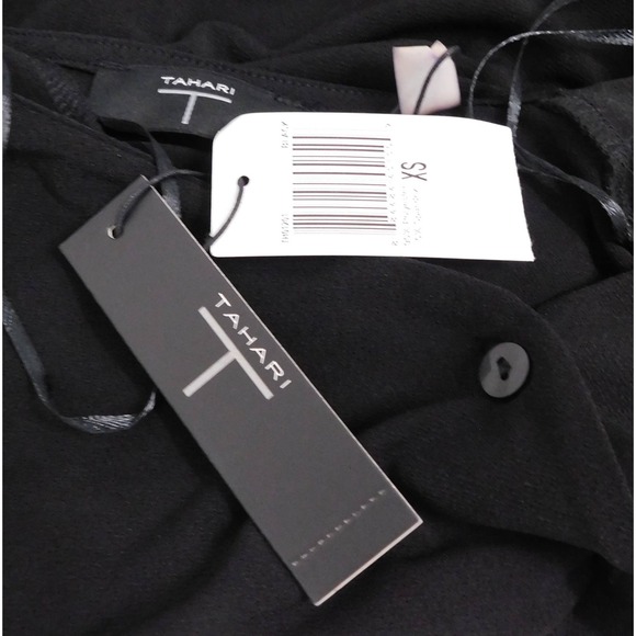 New T Tahari Women's Blouse Long Sleeve Black Light Weight Button Front XS - Picture 4 of 4